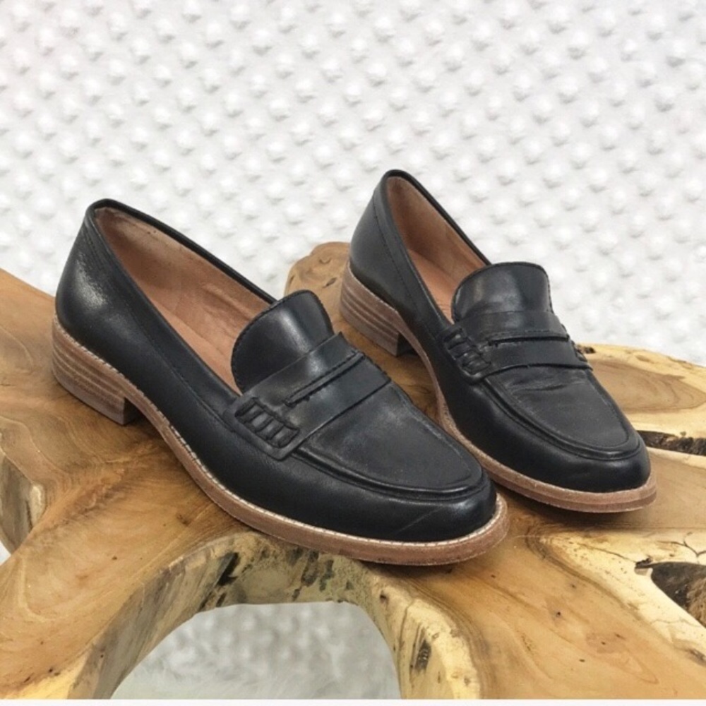 Classic Black Leather Women's Loafers